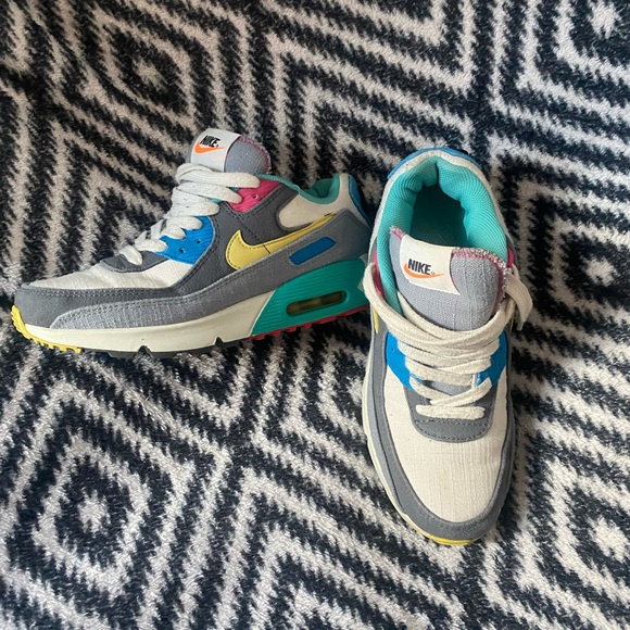 Nike Air Max Multicolor Sneakers - Picture 1 of 7